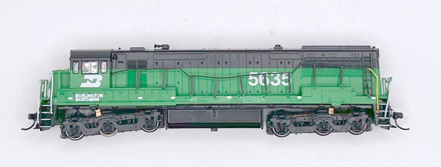 Arnold N Scale HN2218 Burlington Northern U25C DC Locomotive 5635