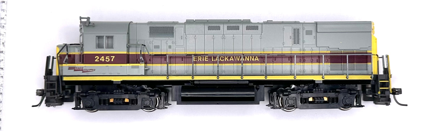 Atlas/Kato HO Scale 8034 Erie Lackawanna ALCO C-425 DC Diesel Locomotive 2457