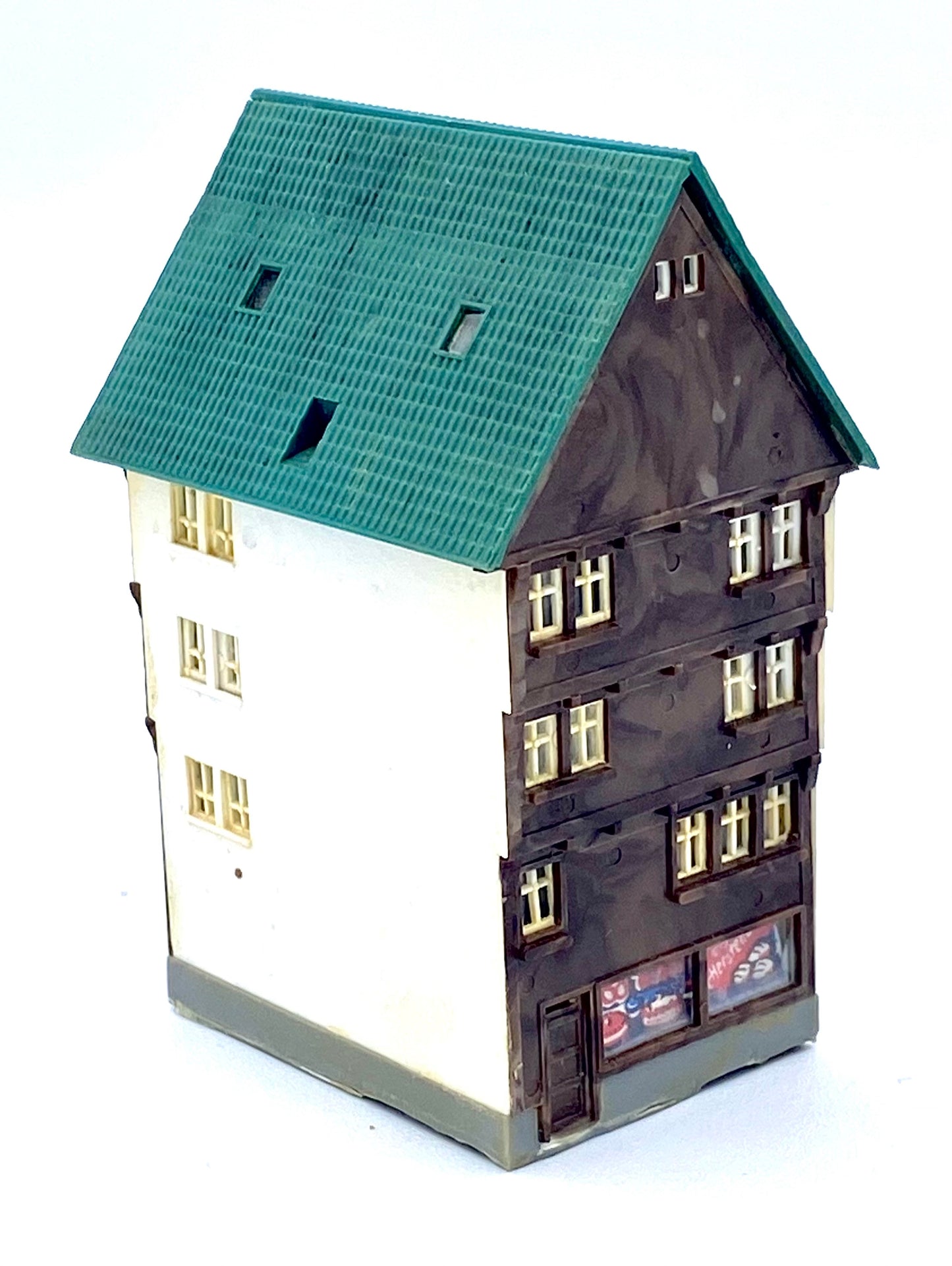 Kibri Z Scale 5-Story Apartments/ Ground Floor Shops Custom Painted Full Assembled