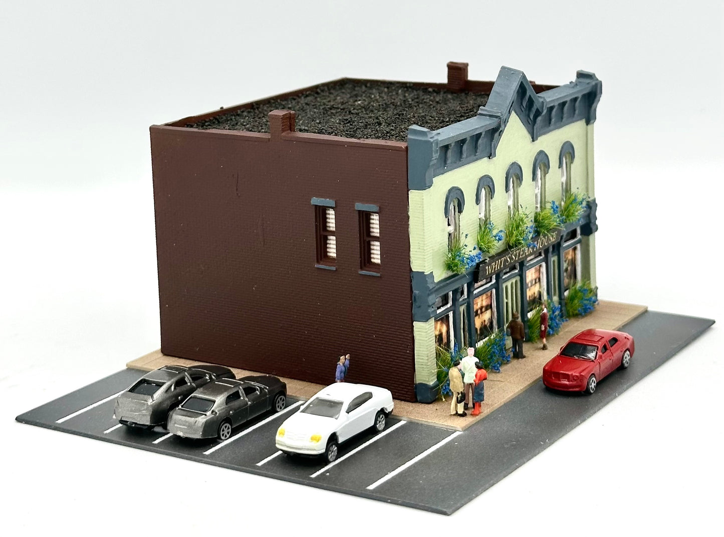 DPM Woodland Scenics N Scale Custom Painted "Whit's Steak House" Lighted Diorama.