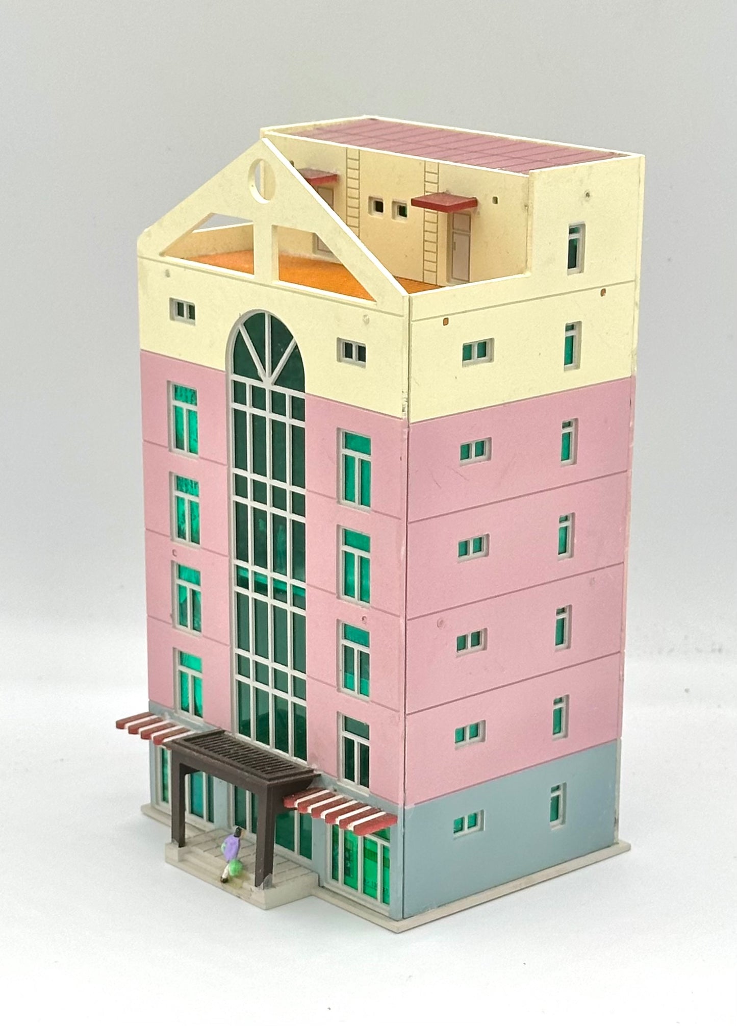 Outlands Style N Scale Custom Built/Painted 7-Story Tower Block