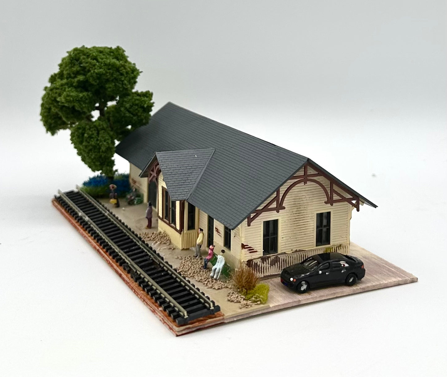 N Scale Custom Painted /Weathered Country Trackside Station. New Diorama