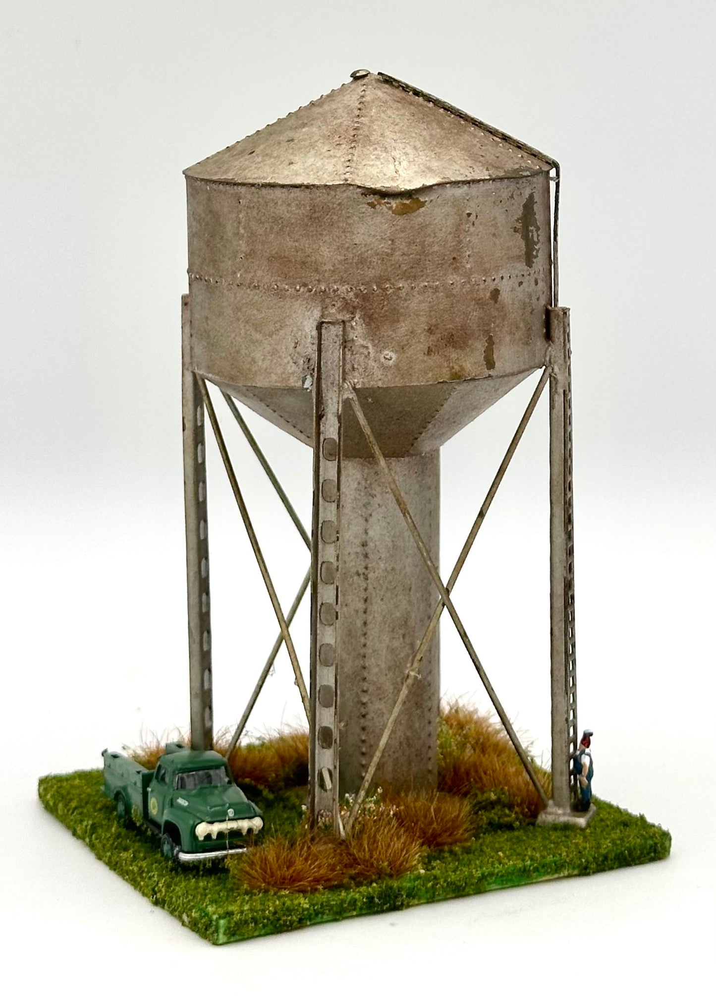 N Scale Rustic Water Tower Custom Painted/Weathered Fully Assembled, All metal construction