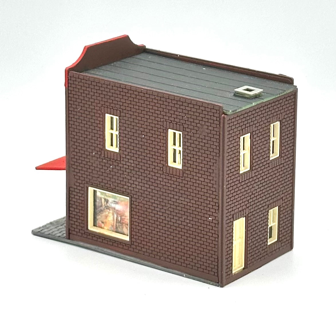 HO Scale 2-Story Brick Built "Beer & Tacos" Restaurant Fully Assembled.