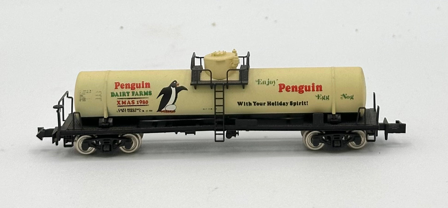Kato Con-Cor 808 N Scale Penguin Dairy Farms 1980 Christmas Tank Car VERY RARE
