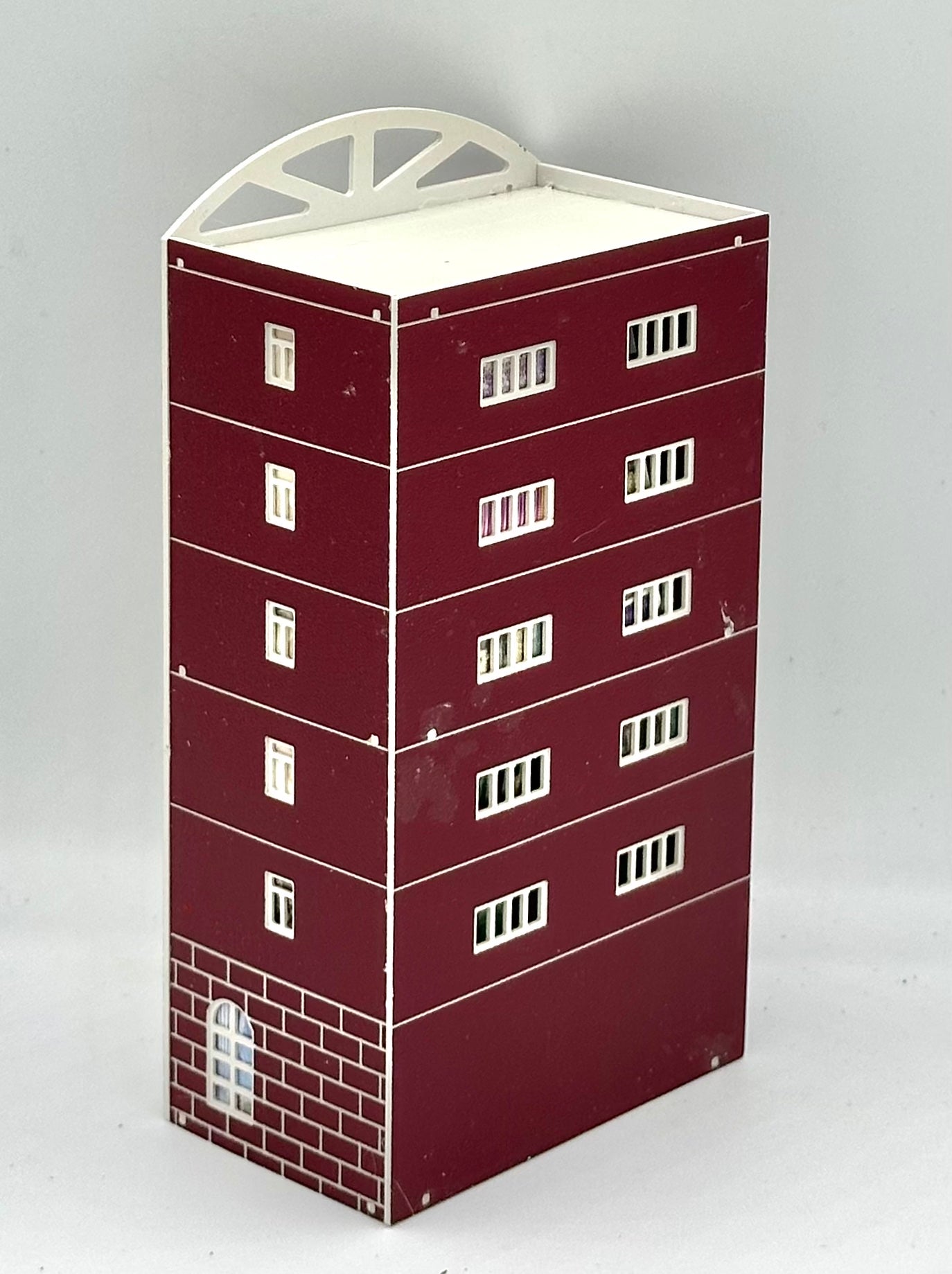 Outlands Style N Scale Custom Built Window treatments 6-Story Tower Block