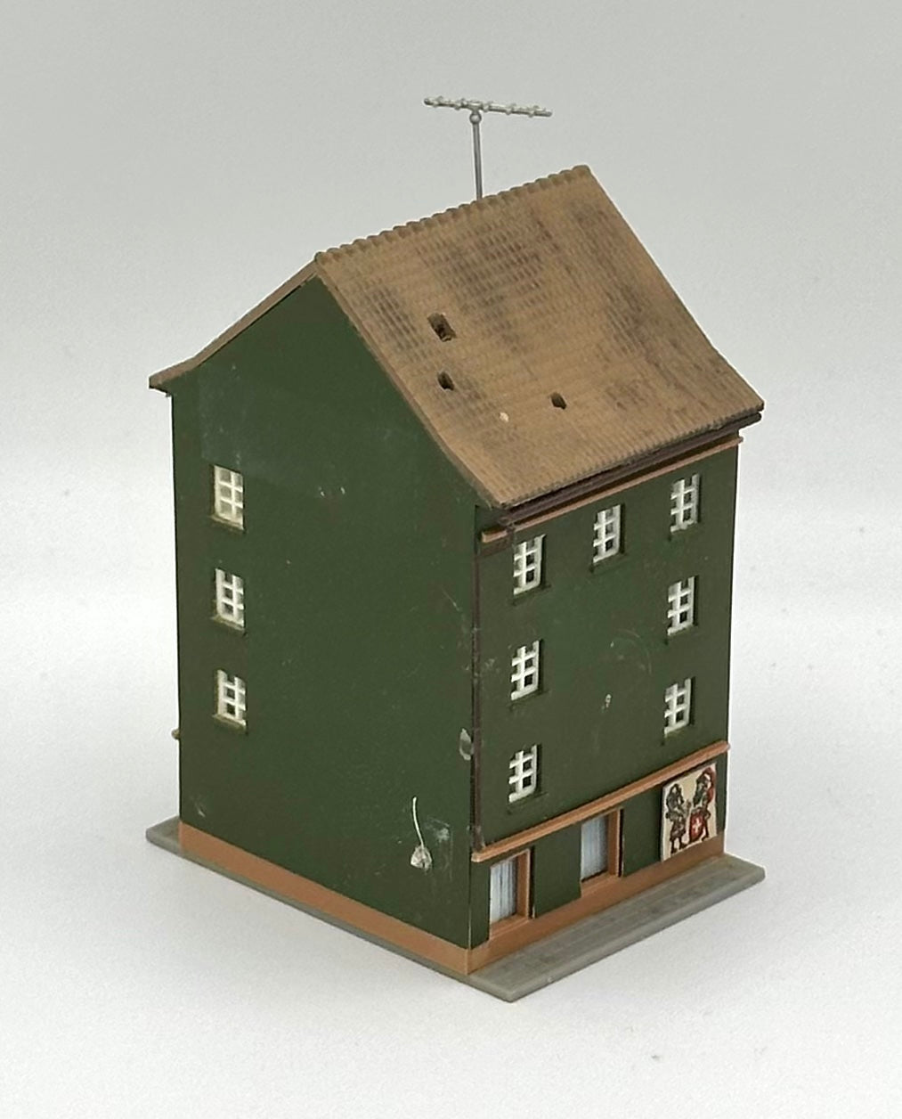 Kibri Z Scale 4-Story German Style House Fully Assembled Lighted
