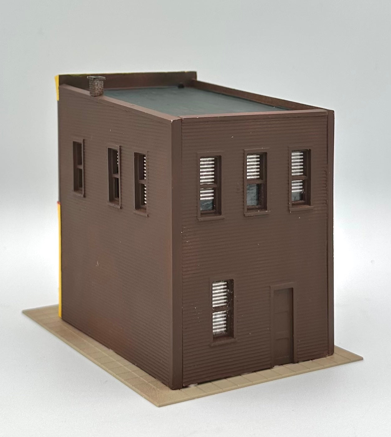 DPM HO Scale 2-Story "Burger Station" Restaurant Fully Assembled. Lighted