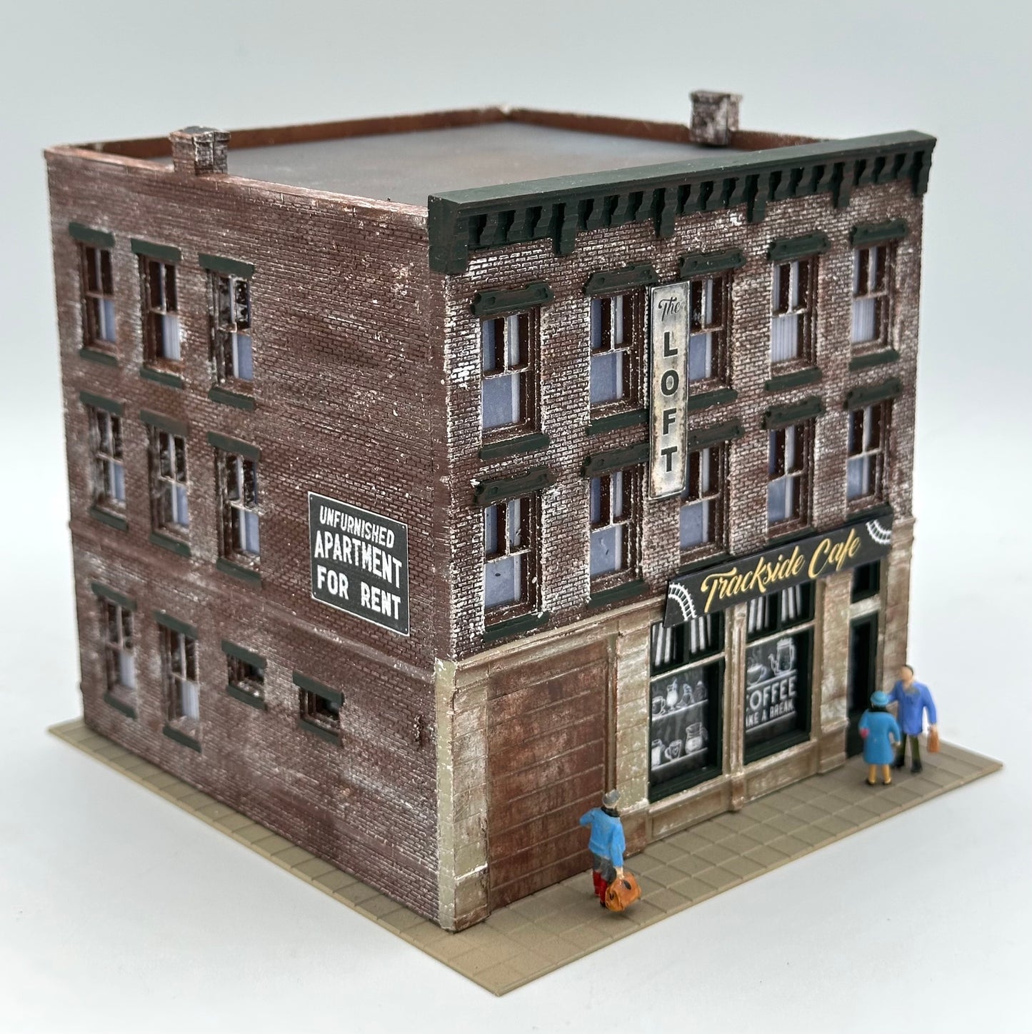 DPM HO Scale 2-Story Custom /Weathered Painted "The Loft /Trackside Cafe"Fully Assembled. Lighted