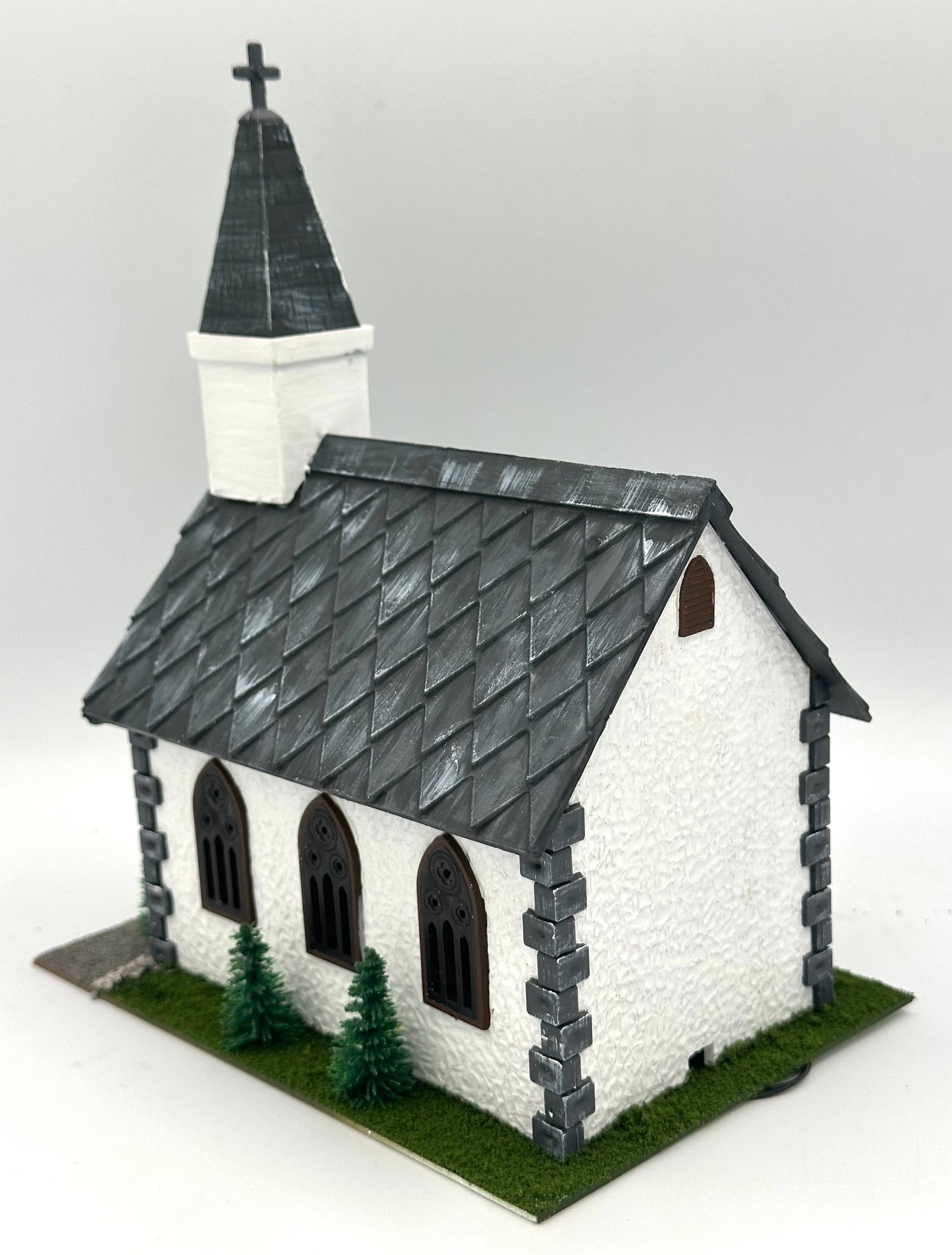 Bachmann HO Scale 49-2576 CustomPainted/Weathered Country Church Lighted