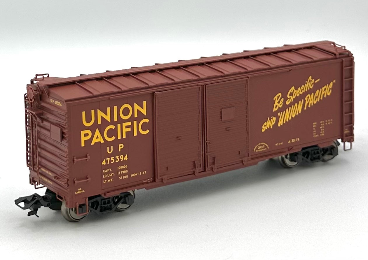 Marklin 45647 HO Scale Union Pacific Double Door3 Box Car Set