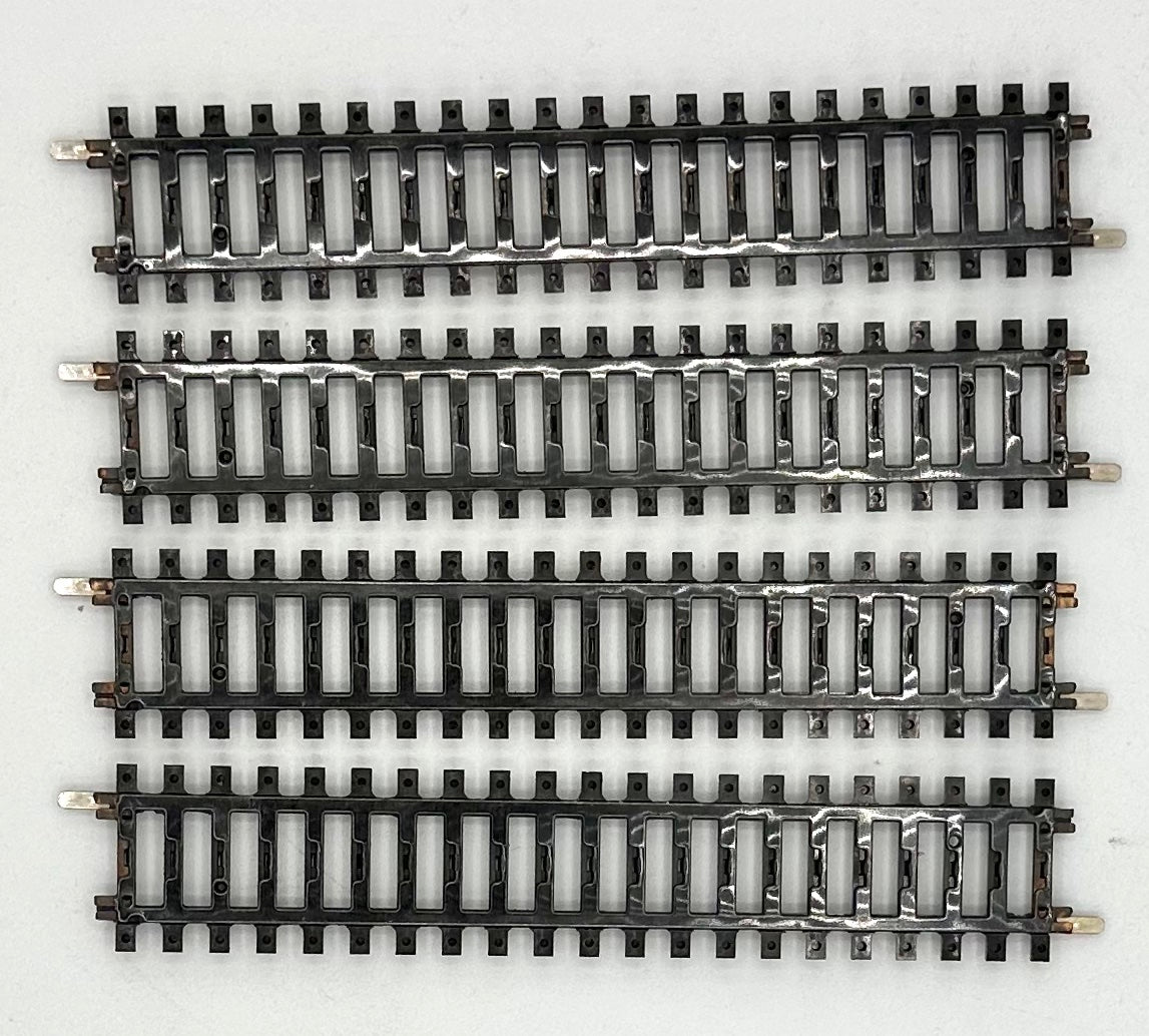 Marklin 2207 HO K-Track 3- Rail Straight Track 6 1/8" 156mm 4 pc Pack