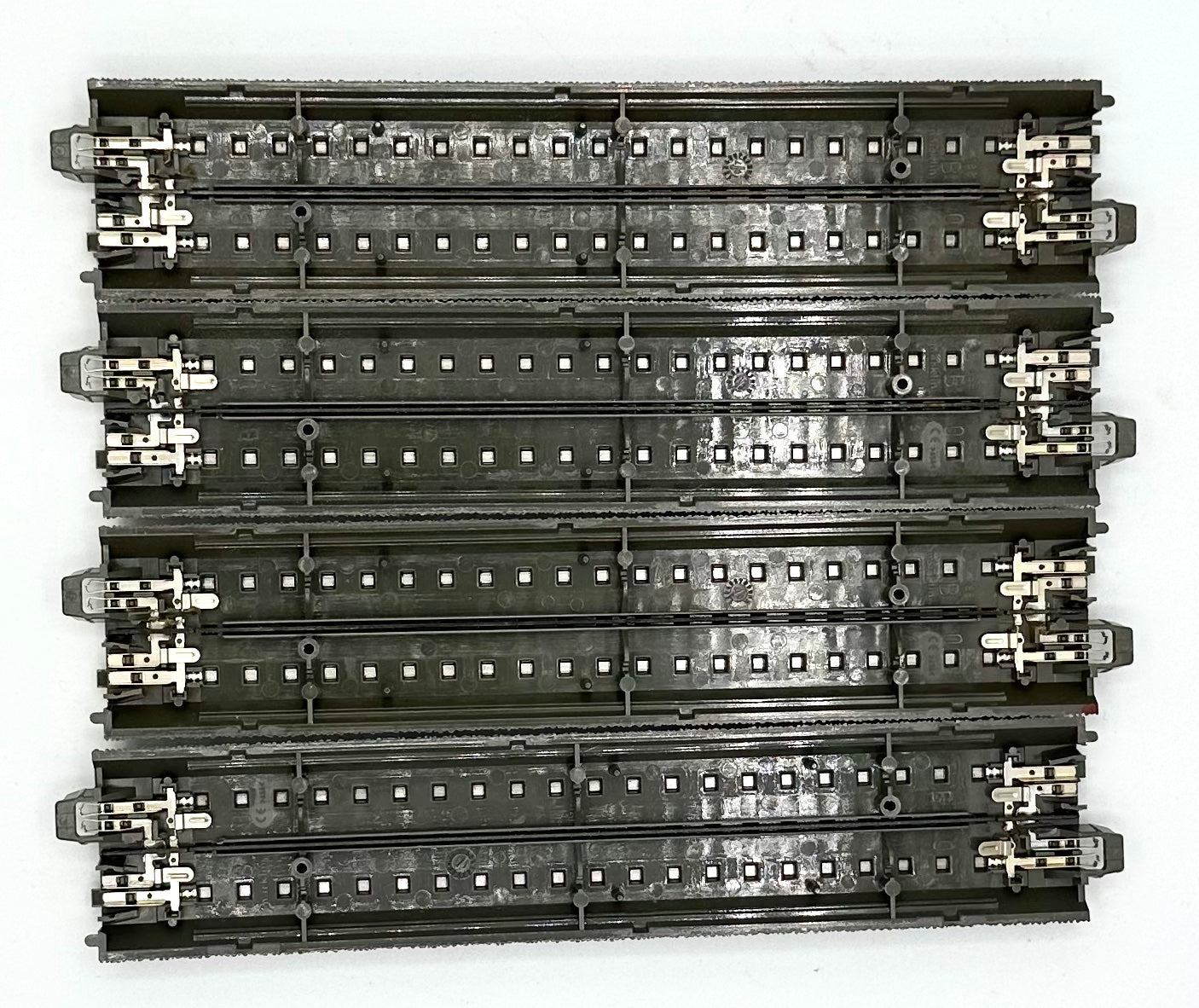 Marklin 24188 HO C-Track 3- Rail 7 13/32" 188.3mm Straight Track 4pc Pack