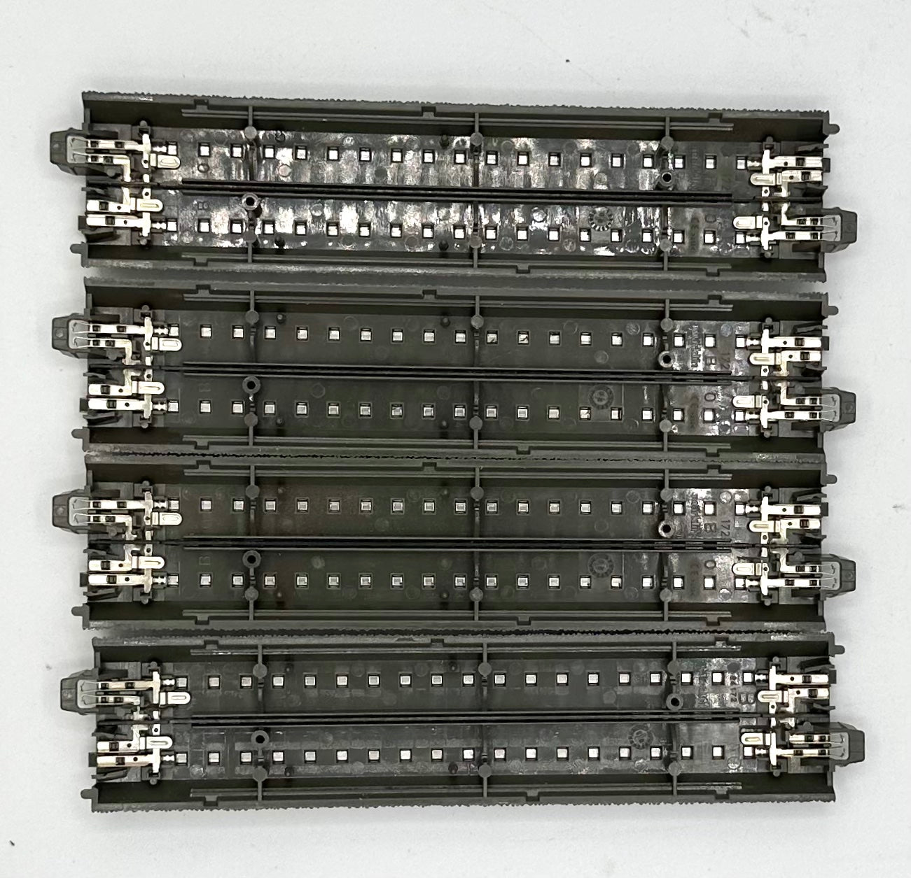 Marklin 24172 HO C-Track 3- Rail 6 3/4" 171.7mm Straight Track 4pc Pack