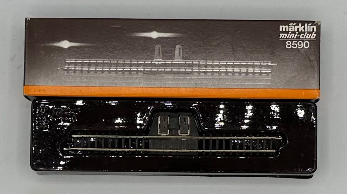 Marklin Z Scale 8590 1x110mm Straight Feeder Track