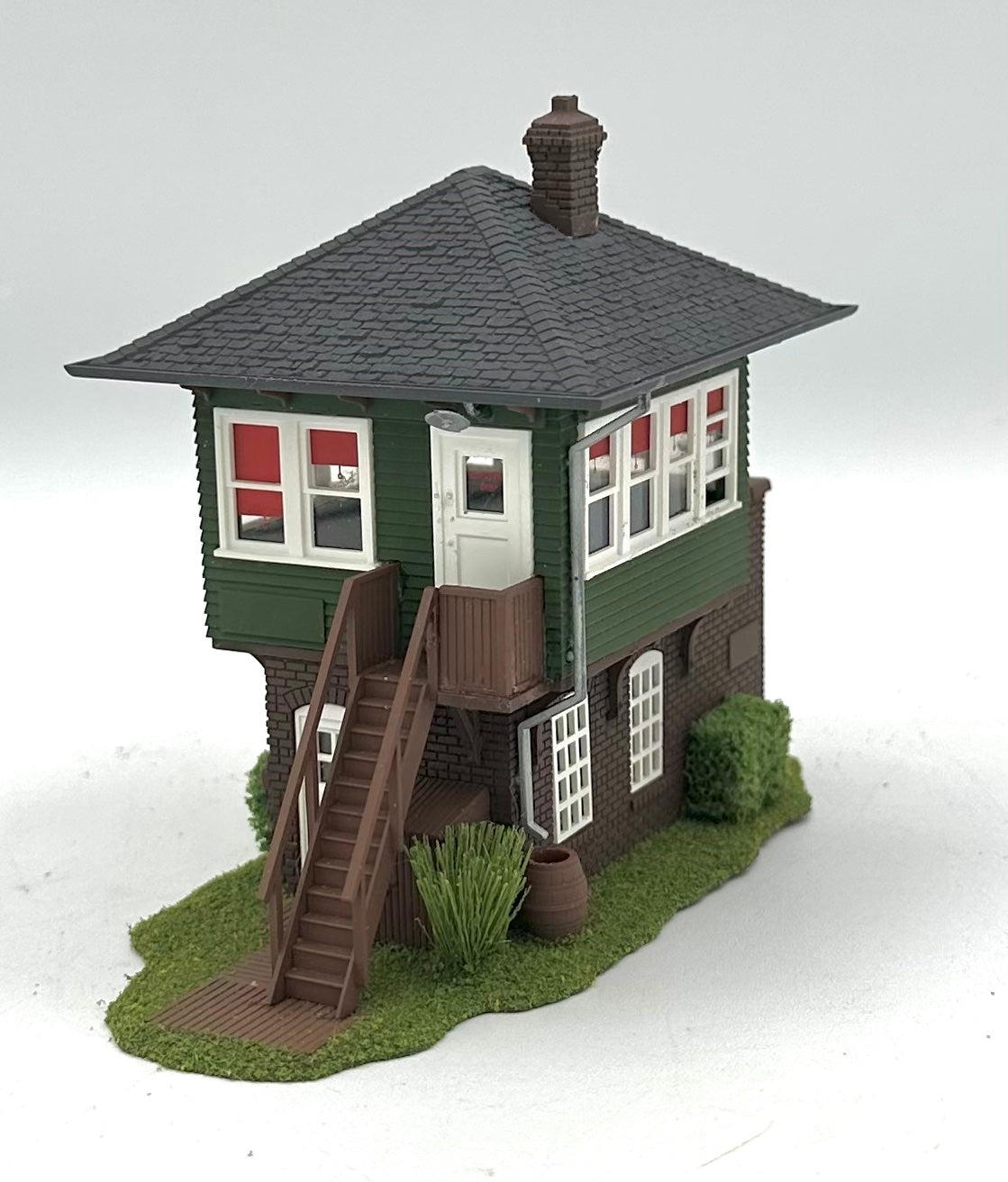 Atlas #704 HO Scale Custom PaintedLandscaped Trackside Signal Tower Fully assembled