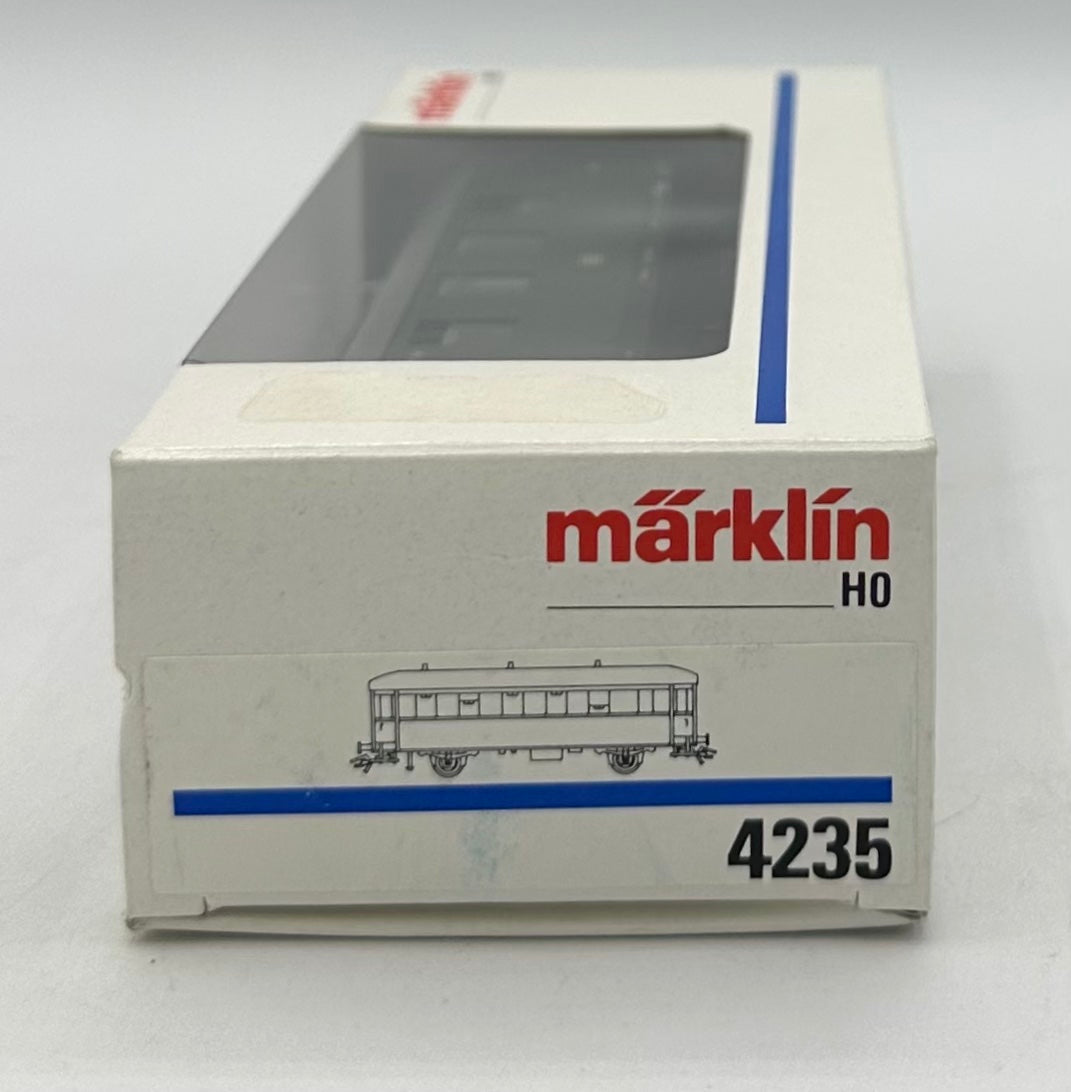 Marklin 4235 HO Scale DB ABie-34 Std. Branch 2nd Class Passenger Car