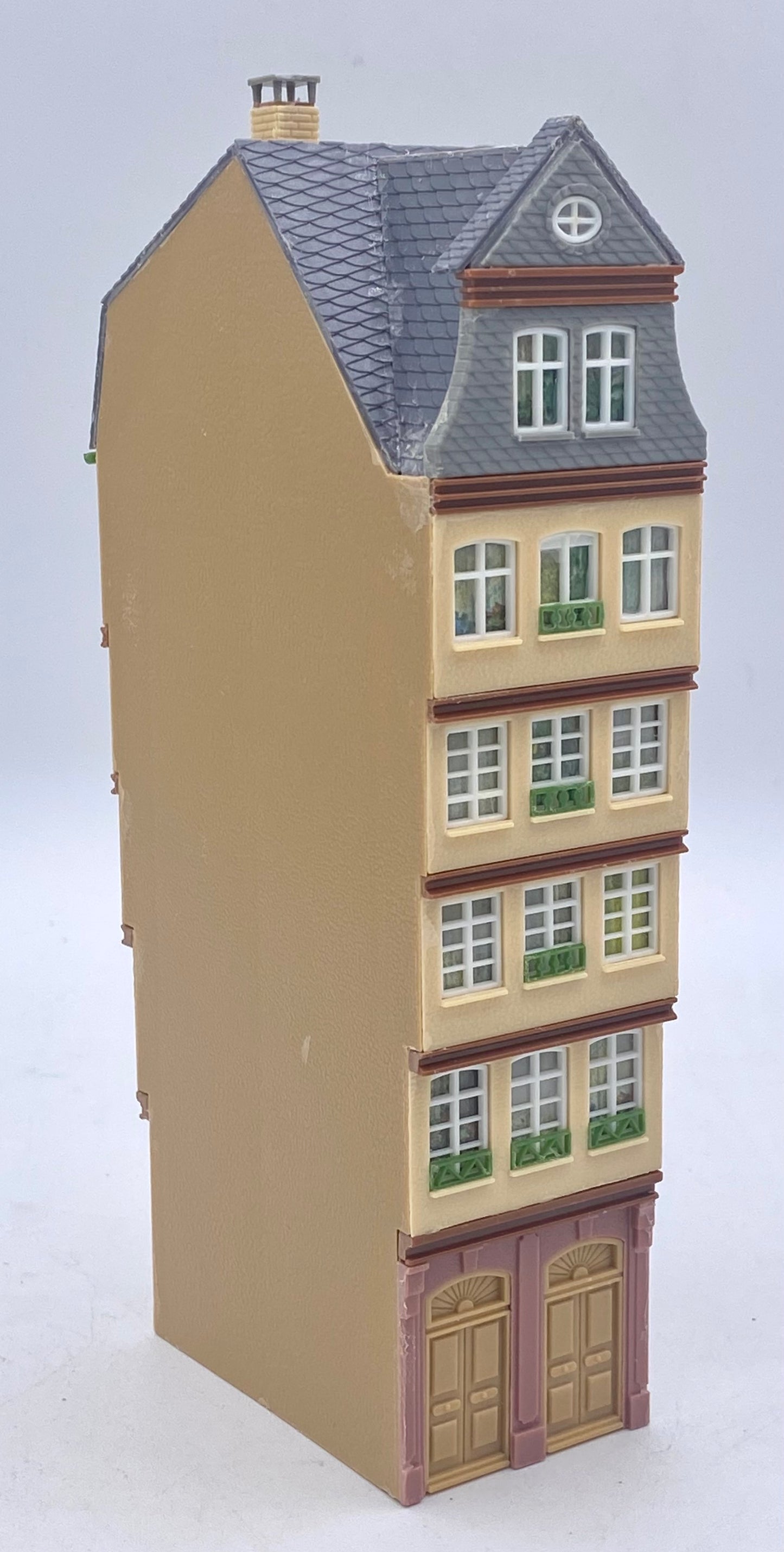Faller B-912 HO Stadthaus Town House, "Kleiner Engel Römerberg" Building