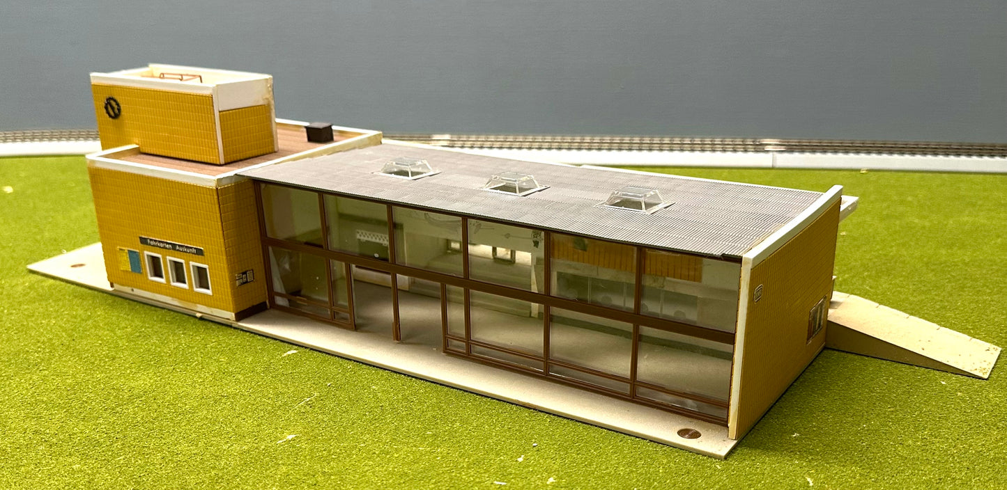 Vollmer HO 3540 Rhienburg Station Passenger Terminal , Fully Assembled