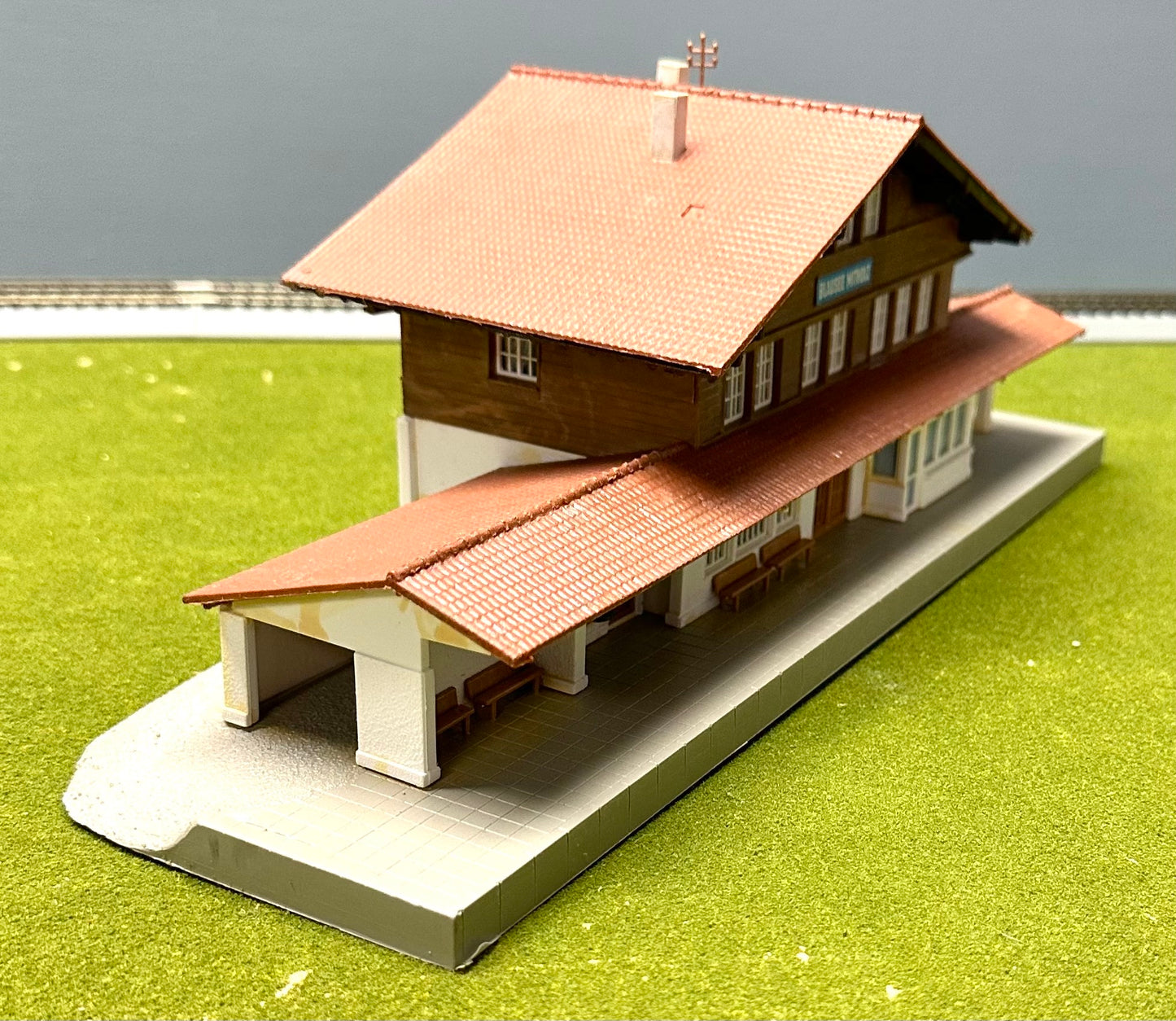 Kibri 39508 HO Scale Swiss Alpine Style Blausee Mitholz Railway Station Fully Assembled