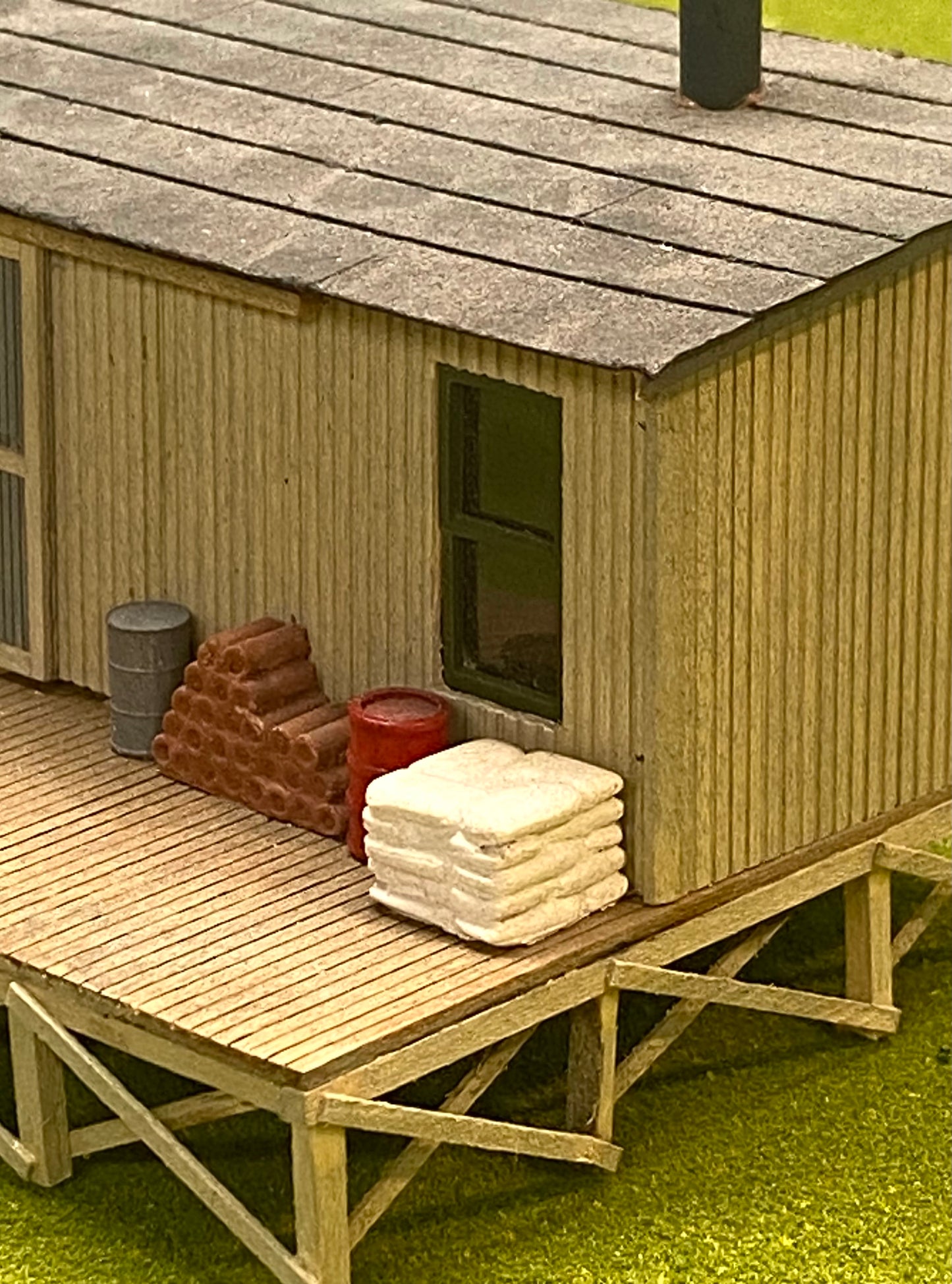 HO Scale Wood Custom Built Painted/Weathered Trackside Storage Shed Fully Assembled