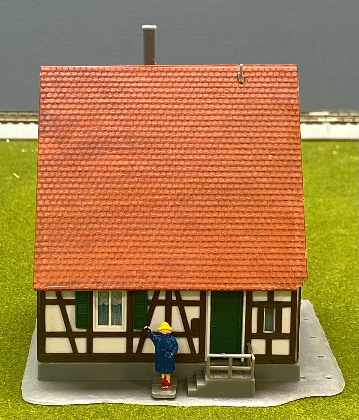 Kibri HO Scale Timber-Framed Town House Fully Assembled