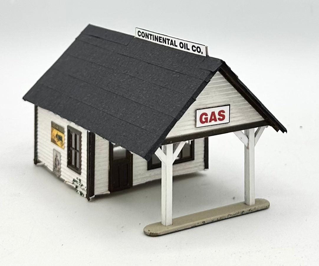 Banta Model Works HO Scale Laser Cut Wood Painted 1930's-40's Gas Station Fully Assembled
