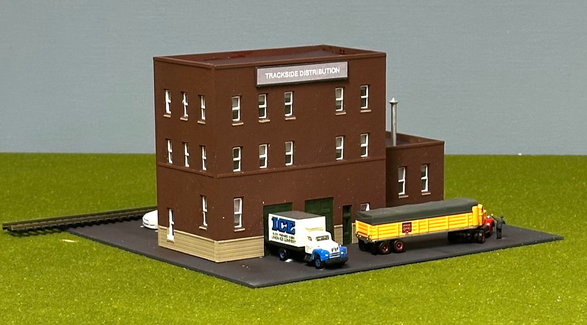 Woodland Scenics/DPM N Scale Custom Painted "TRACKSIDE DISTRIBUTION" LED Lighted