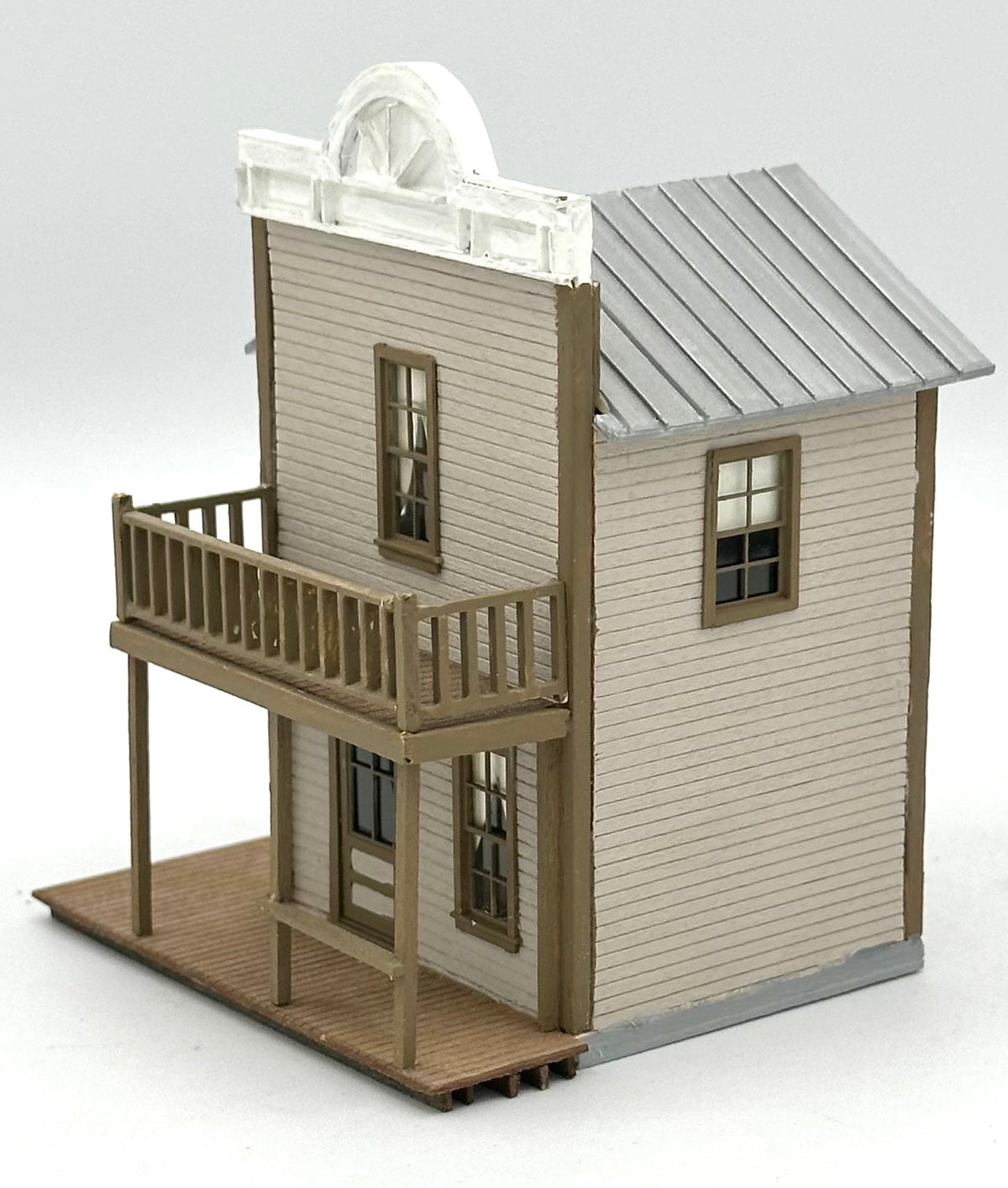 HO Scale Wood/Card Custom Built Painted Old Shop Fully Assembled