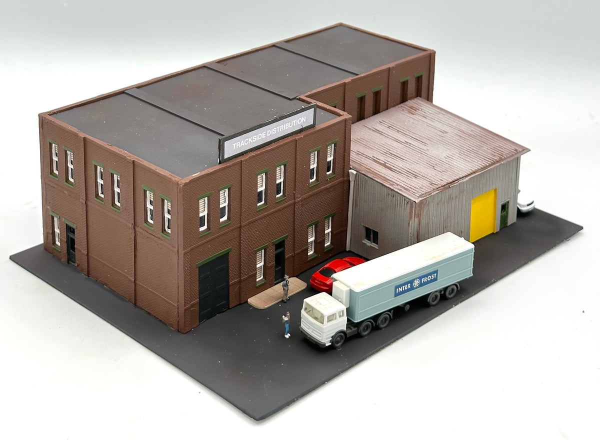 Woodland Scenics N Scale Custom Built/ Painted "Trackside Distribution" New Diorama
