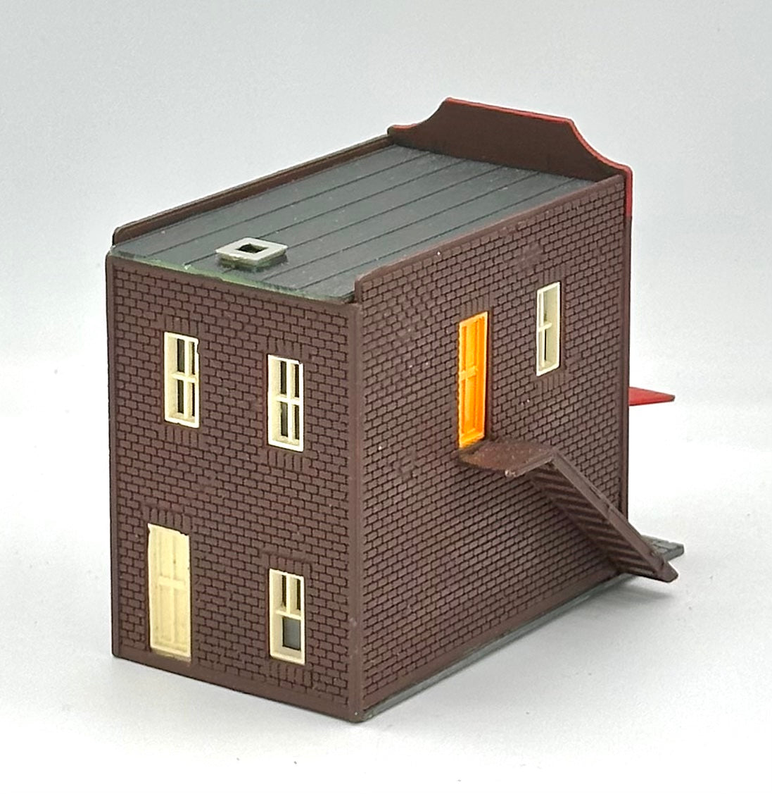 HO Scale 2-Story Brick Built "Beer & Tacos" Restaurant Fully Assembled.