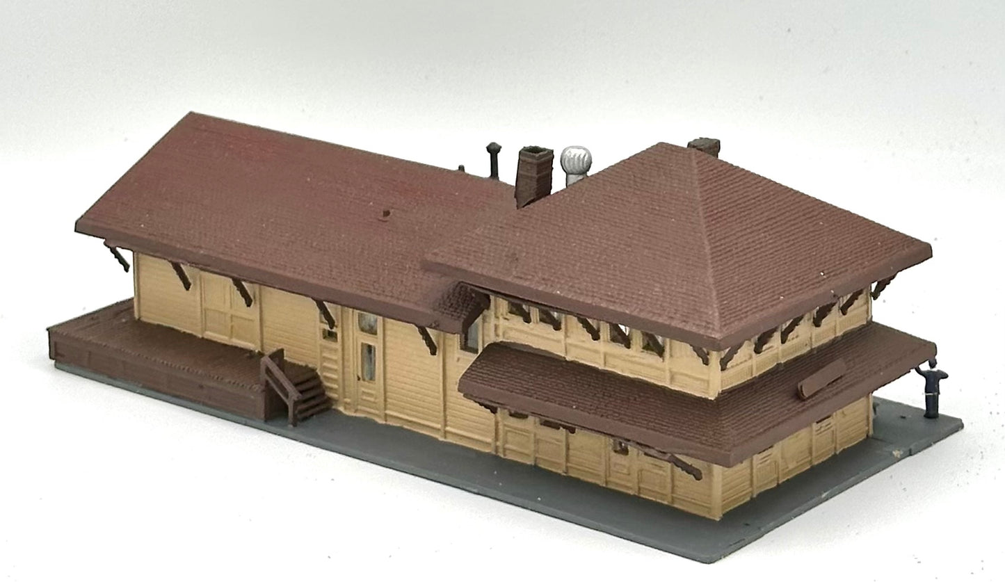 Revel N Scale; "Marysville" Country Train Station, Custom Painted