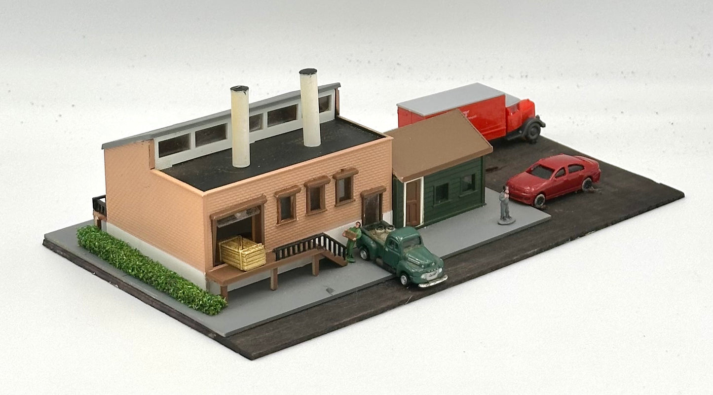 N Scale Custom, Modern Industrial Warehouse Diorama.