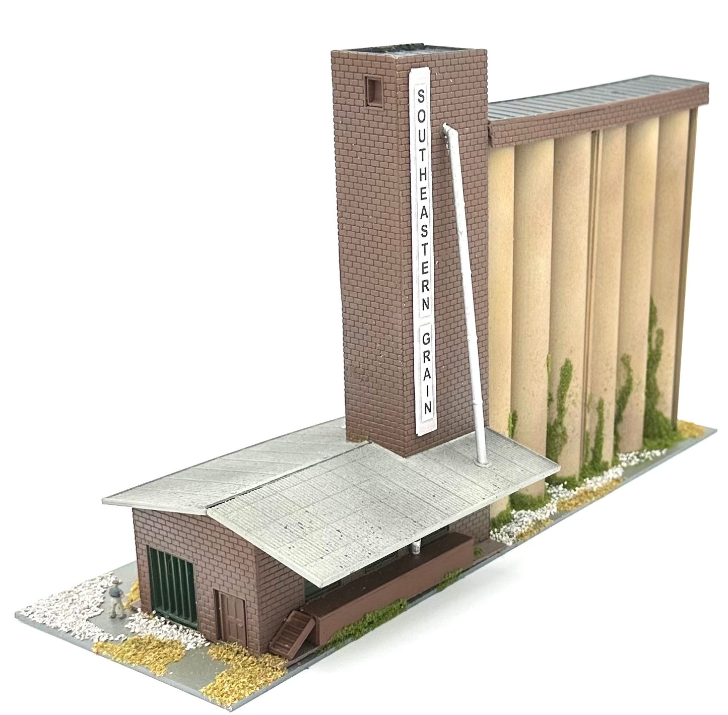Walthers N Scale Southern Grain Elevator Building Custom Painted/Weathered New Diorama