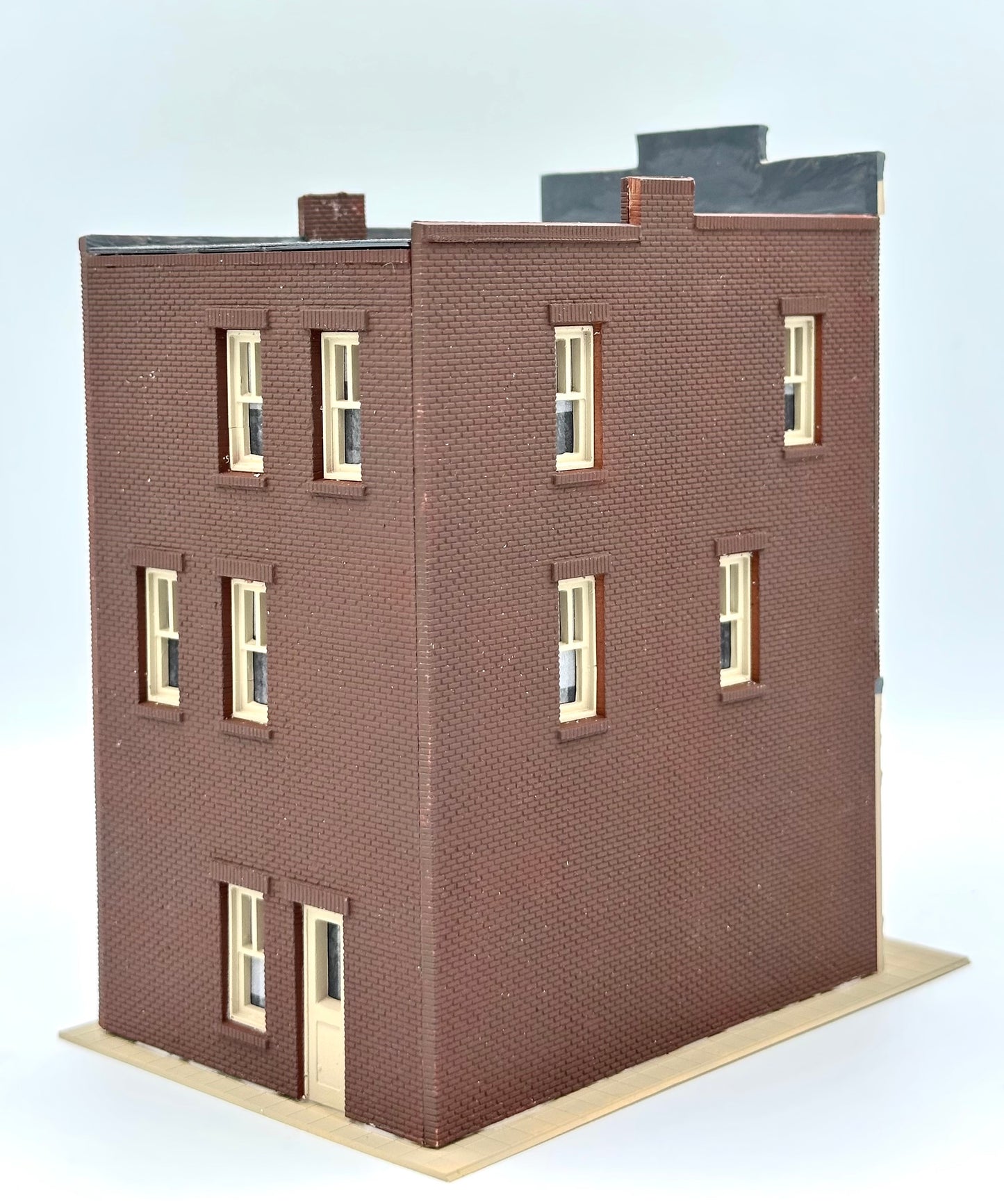 Woodland Scenics HO Scale Custom Built/ Painted "Liberty Bail Bonds" New Diorama