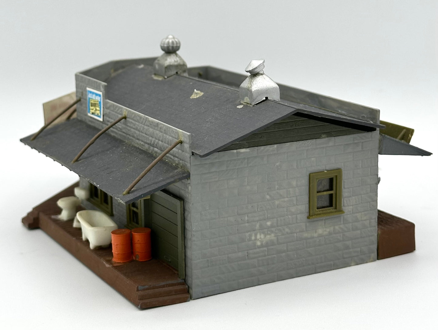 Lifelike HO Scale Clipper Mill Plumbing Supply Custom Painted/Weathered Fully Assembled.