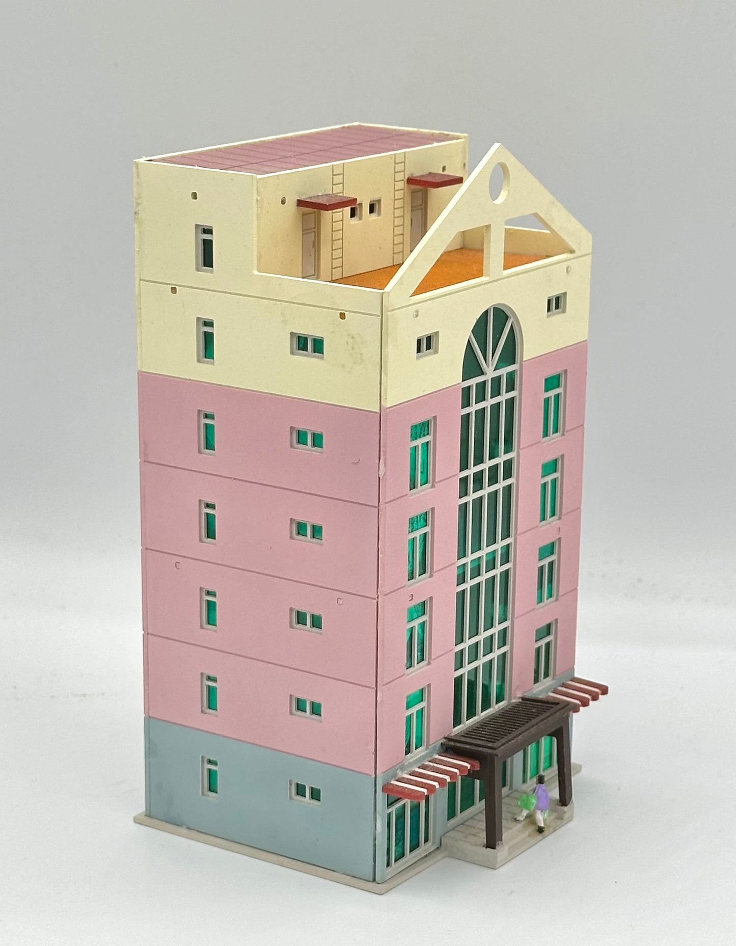 Outlands Style N Scale Custom Built/Painted 7-Story Tower Block