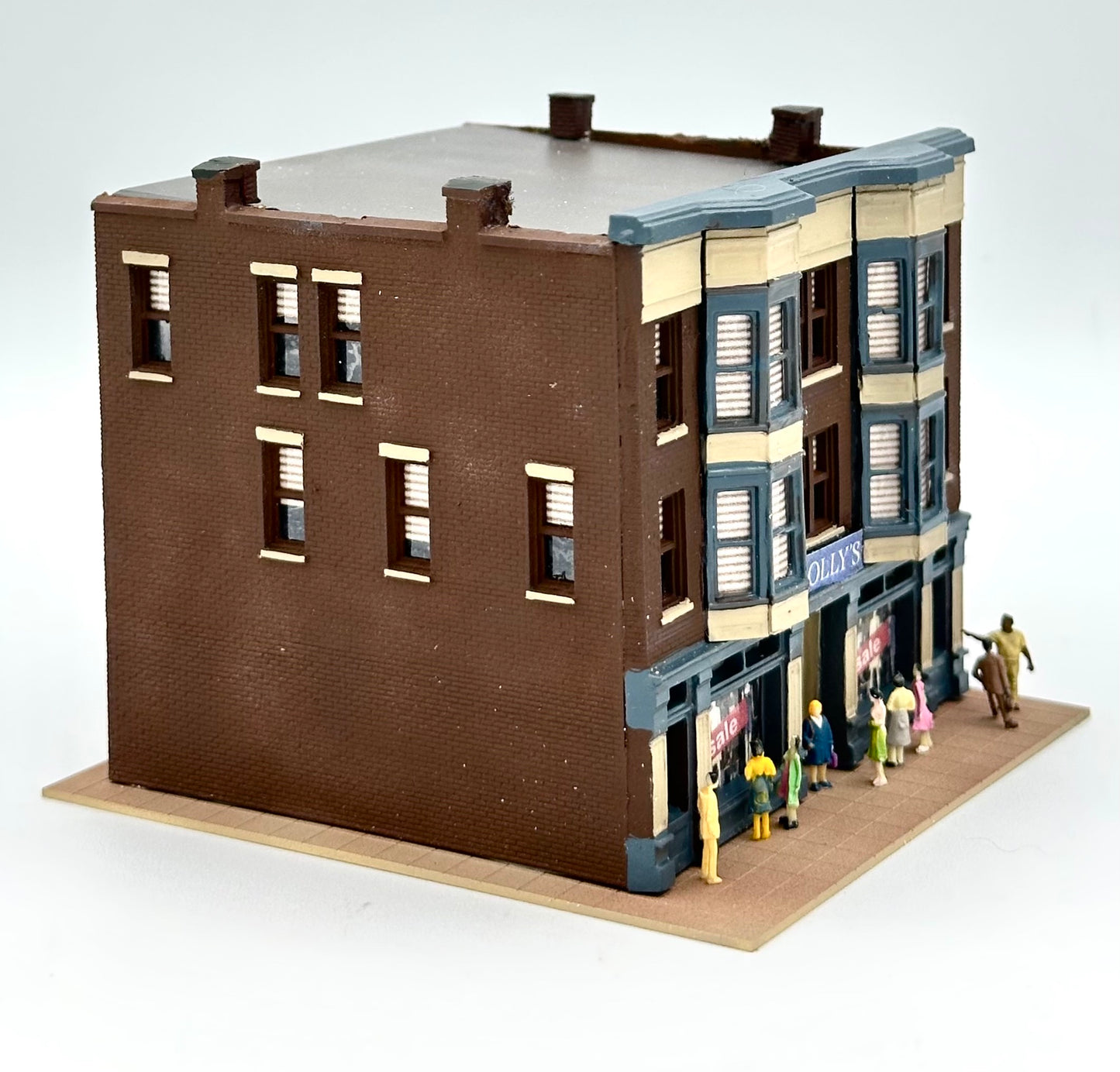 DPM Woodland Scenics N Scale Custom Painted "Dolly's" Boutique Lighted Diorama.