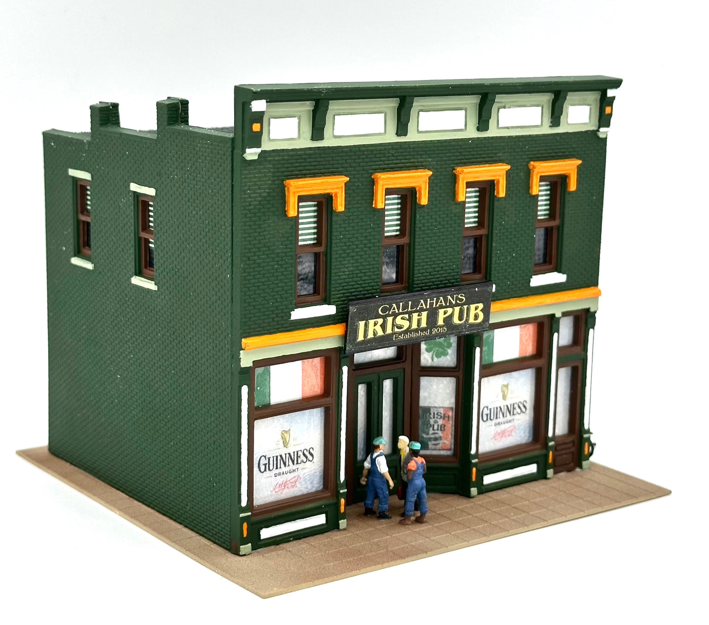 DPM HO Scale 2-Story Custom Painted "Callahan's" Irish Pub/Bar Fully Assembled. Lighted