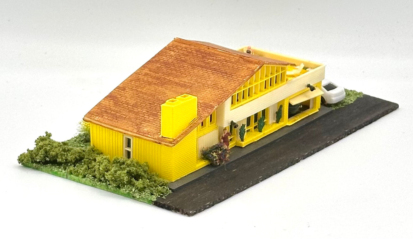N Scale  Modern Chalet Family House Custom Diorama Lighted