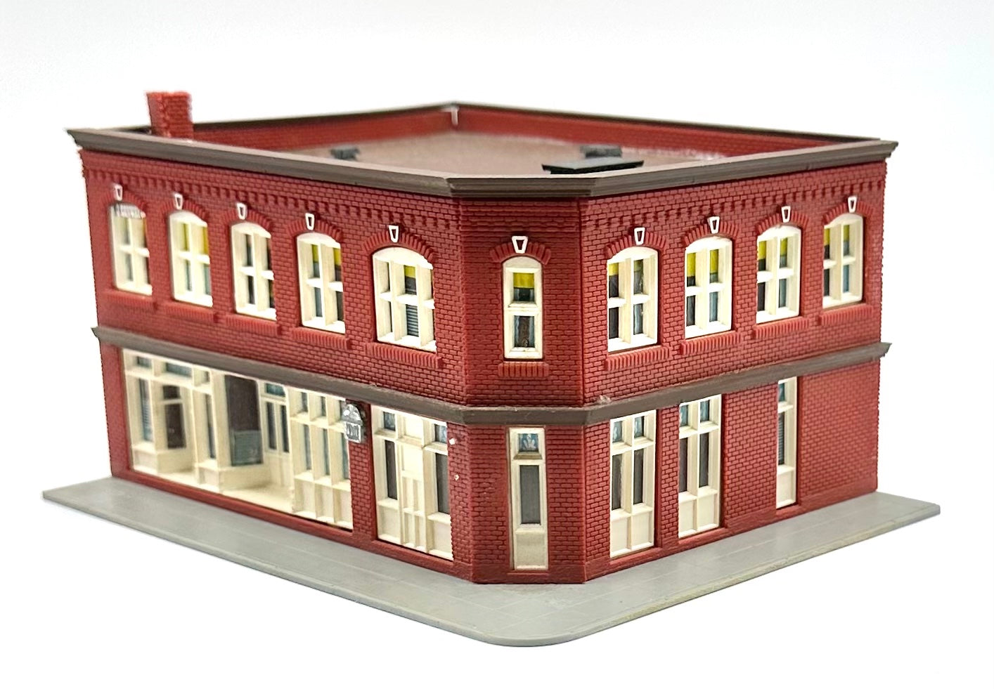 N Scale 2 Story Corner Building ,Shop, Bank & Apartments Fully Assembled