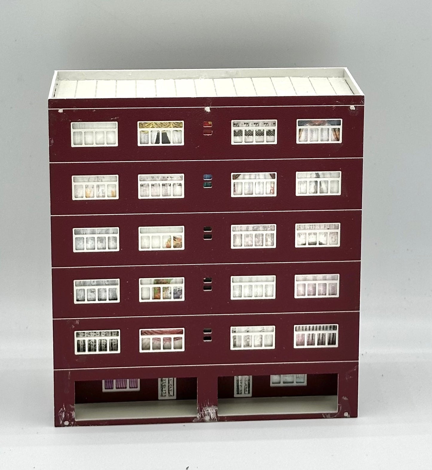 Outlands Style N Scale Custom Built Window Treatments 6-Story Wide Tower Block