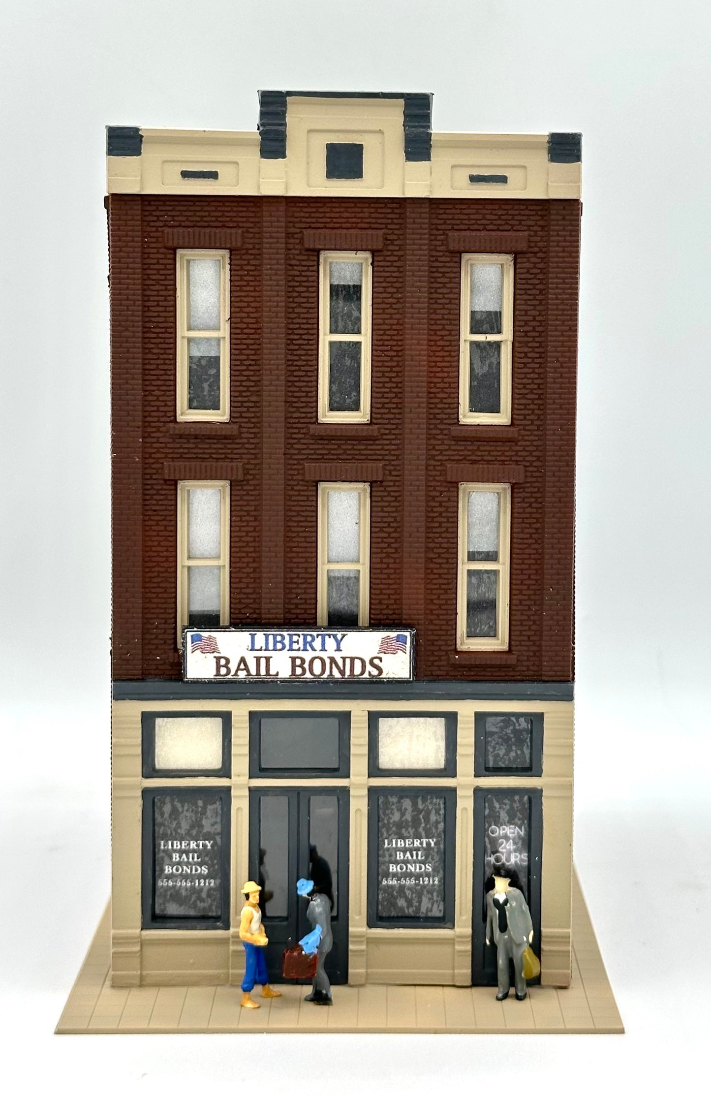 Woodland Scenics HO Scale Custom Built/ Painted "Liberty Bail Bonds" New Diorama