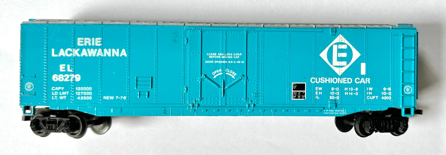 Bachmann HO Scale Erie Lackawanna 51' Steel Plug Door Boxcar 68279