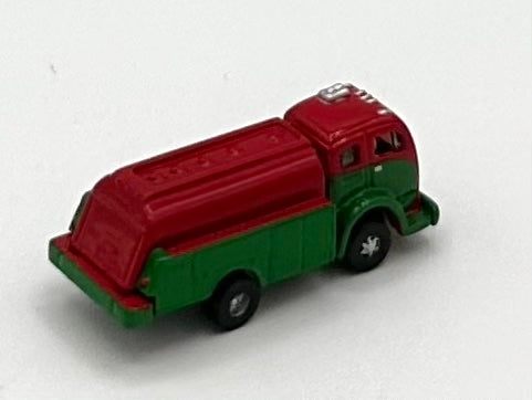 CMW N Scale Petroleum( Gas) Truck Green & Red Metal.