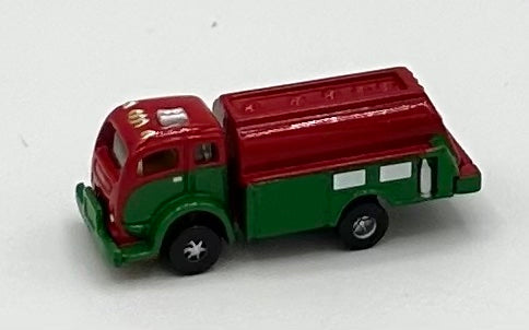 CMW N Scale Petroleum( Gas) Truck Green & Red Metal.