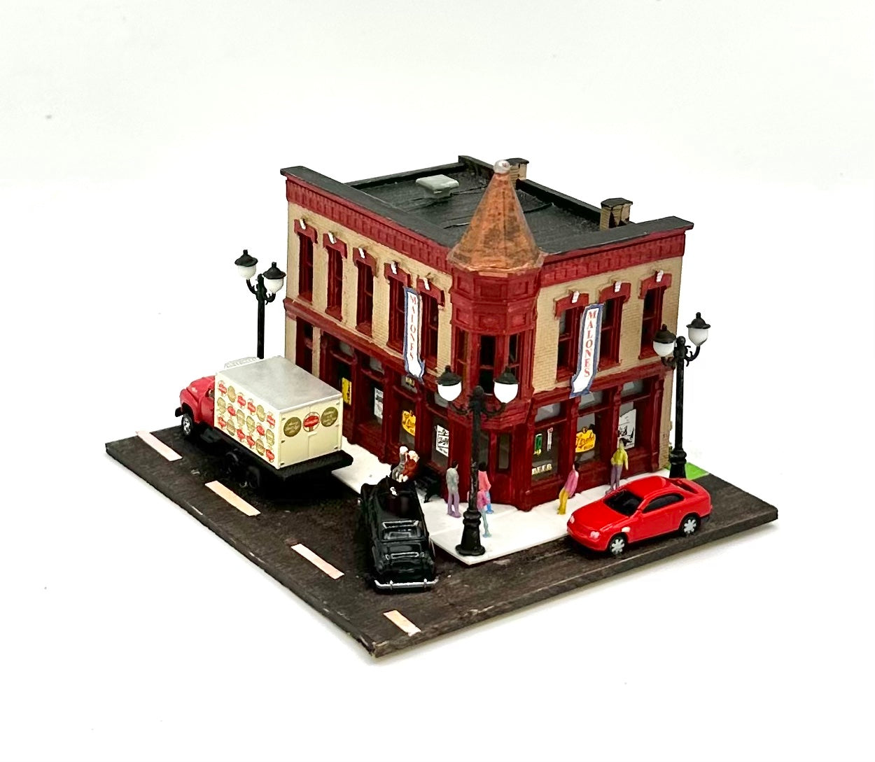 N Scale Custom DPM/Woodland Scenic Brick Built Corner Shops,Lighted Diorama