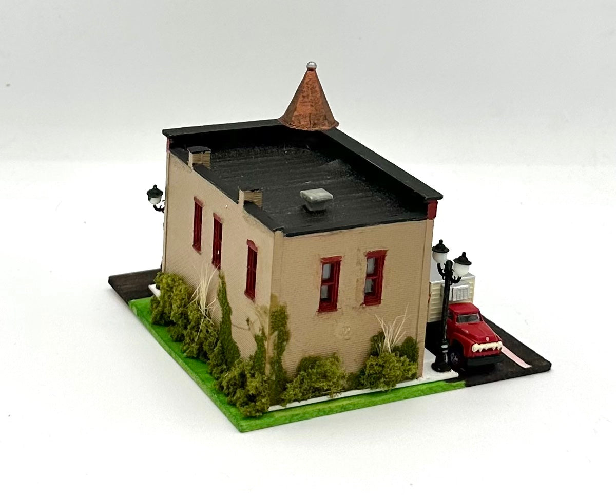 N Scale Custom DPM/Woodland Scenic Brick Built Corner Shops,Lighted Diorama