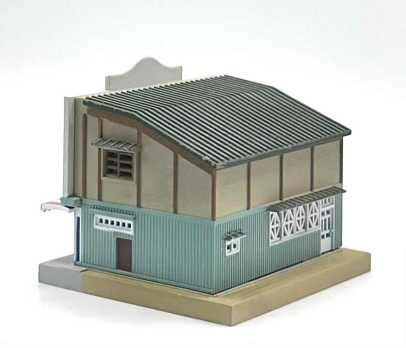 TomyTec N Scale Building Single Story Shop Fully assembled