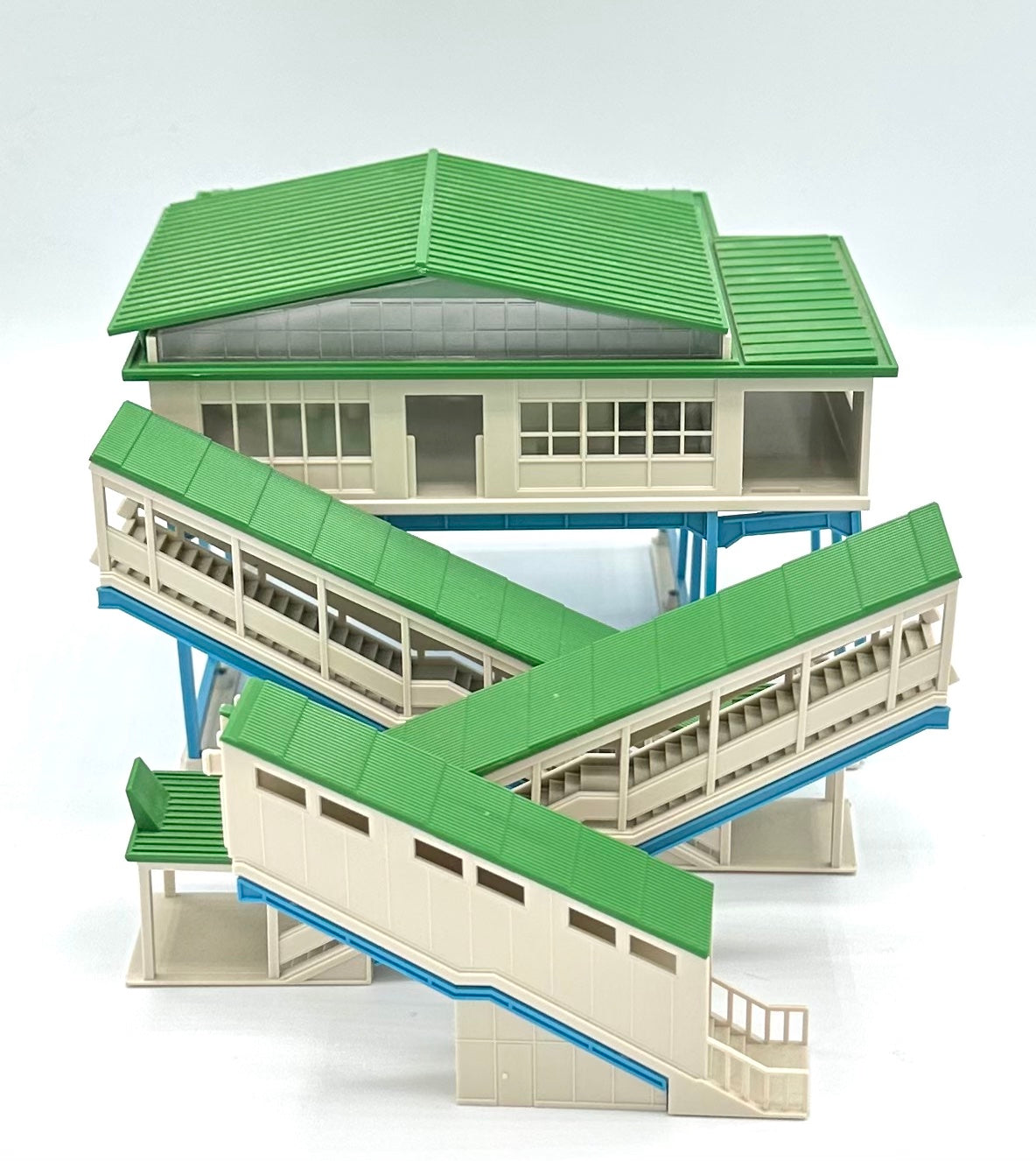 Kato N Scale 23200 Overhead Railroad Station